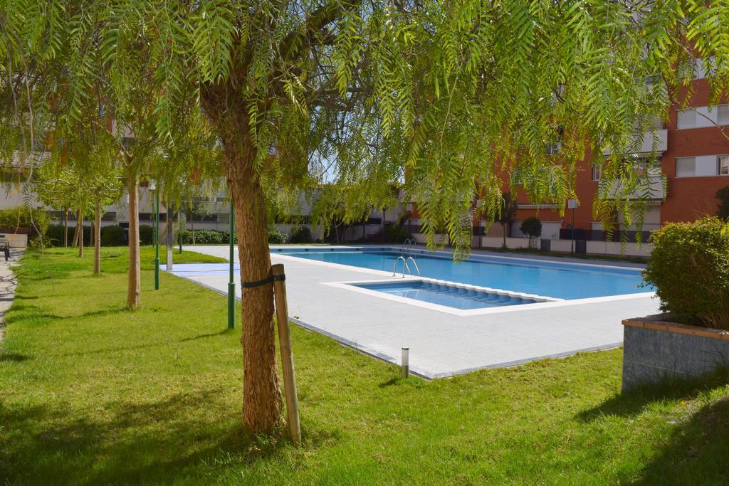 דירות יורט דה מאר Playa Fenals Sol Y Mar מראה חיצוני תמונה